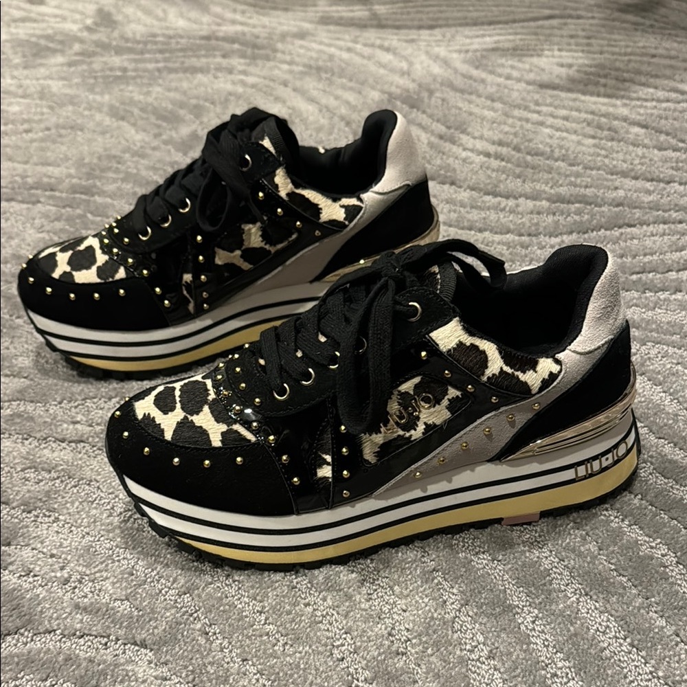Brand New Liu Jo Black and Silver Animal Print Sneakers
